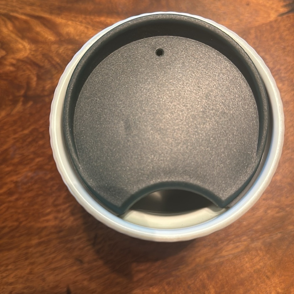 Starbucks travel mug wavy ribbed design NWTs - Picture 3 of 9